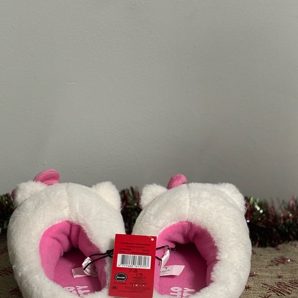 Women’s Hello Kitty Slippers - Picture 2 of 4